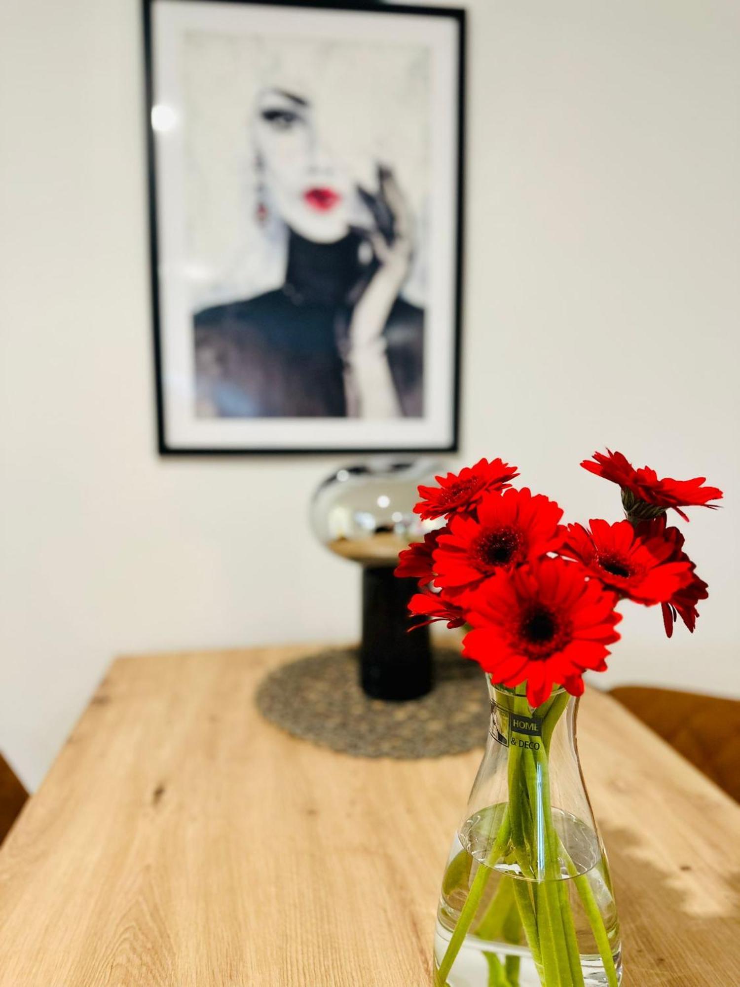 Lous Ferienwohnung Тале Екстериор снимка